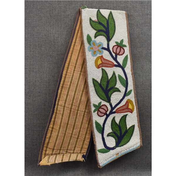 PLATEAU BEADED PANEL