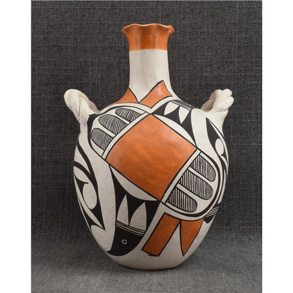 ACOMA POTTERY VASE