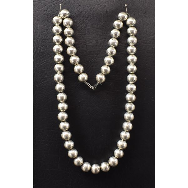 NAVAJO BEAD NECKLACE (DM)