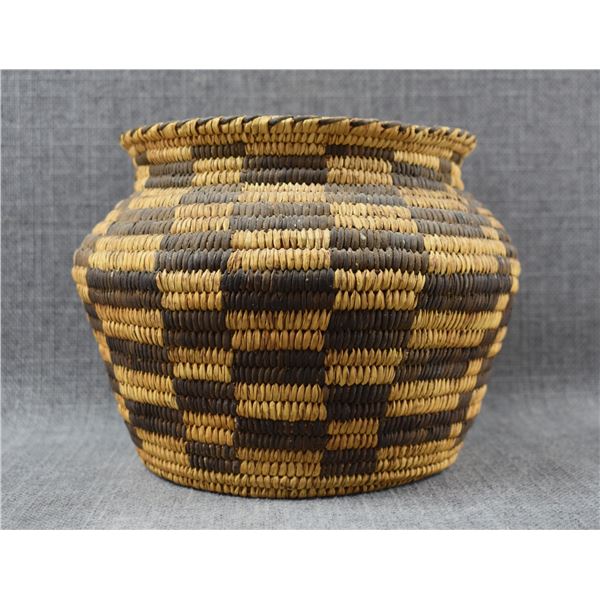 PAPAGO BASKETRY OLLA
