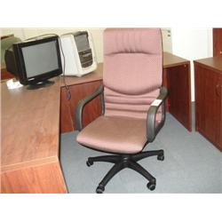 Brown Cloth Highback Gaslift Chair