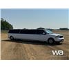 Image 2 : 2000 LINCOLN NAVIGATOR LIMOUSINE