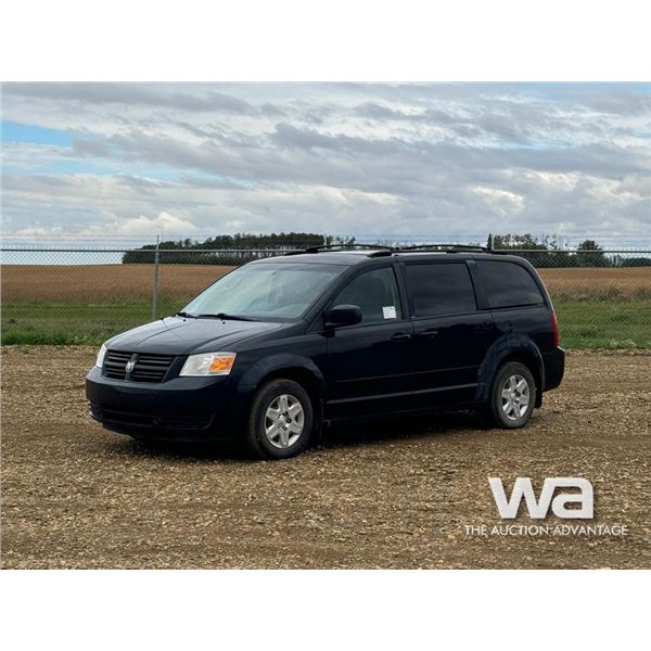 2010 DODGE CARAVAN MINIVAN