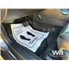 Image 15 : 2005 VOLVO S60 4 DOOR SEDAN