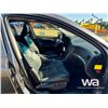 Image 17 : 2005 VOLVO S60 4 DOOR SEDAN