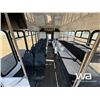 Image 17 : 2006 FORD CUTAWAY SHUTTLE BUS