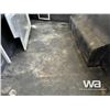 Image 33 : 2020 LAKOTA T/A HORSE TRAILER W/ LIVING QUARTERS