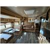 Image 8 : 2020 LAKOTA T/A HORSE TRAILER W/ LIVING QUARTERS