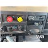 Image 18 : 1995 INTERNATIONAL 4900 T/A DUMP TRUCK