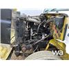 Image 22 : 1997 INTERNATIONAL 4900 T/A GRAIN TRUCK