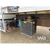 Image 48 : 1997 INTERNATIONAL 4900 T/A GRAIN TRUCK