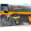 Image 10 : 1983 CHEVROLET 60 S/A HYDRAULIC TREE SPADE TRUCK