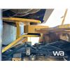 Image 40 : 2000 JOHN DEERE 304H WHEEL LOADER