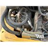 Image 47 : 2000 JOHN DEERE 304H WHEEL LOADER