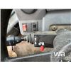 Image 8 : 2000 JOHN DEERE 304H WHEEL LOADER