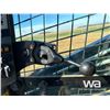 Image 12 : 2015 NEW HOLLAND L225 2 SPEED SKID STEER LOADER