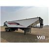 Image 2 : 2005 DOEPKER 36 FT. T/A GRAIN TRAILER