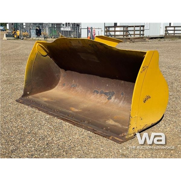 JOHN DEERE 105 IN. LOADER BUCKET