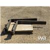Image 2 : 48 IN. WHEEL LOADER FORKS