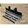 Image 1 : JOHN DEERE 60 IN. FRONT MNT. HYD. BLADE