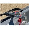 Image 9 : 80 IN. SKID STEER HYDRUALIC BUCKET WITH WINGS