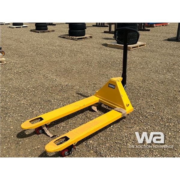 INDUSTRIAL PALLET JACK
