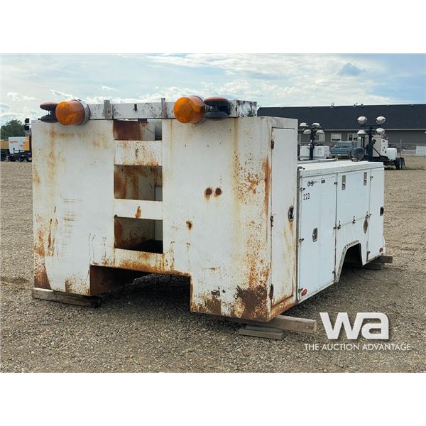SERVICE BODY W/ PILOT LIGHT