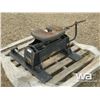 Image 2 : CURT R5 20K 5TH WHEEL ROLLER HITCH
