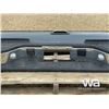 Image 7 : CHROME BUMPER & TAILGATE