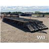 Image 3 : (19) 30 FT. X 28 IN. ROOF TRUSSES