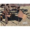 Image 4 : JOHN DEERE ANTIQUE 2 BOTTOM PLOW