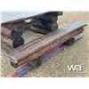 Image 11 : ROUGH SAWN LOG PICNIC TABLE