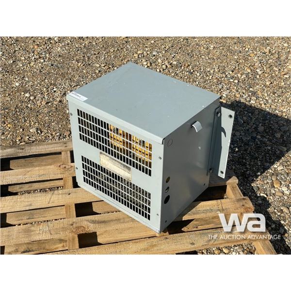 HAMMOND 3 PHASE AUTO-TRANSFORMER