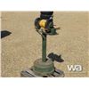 Image 3 : DEWALT DW75 BENCH GRINDER
