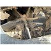 Image 9 : GRASS CLIPPING LID & POLY SANDER BOX LID