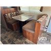 Image 9 : 2015 FOREST RIVER AVENGER 25RL T/A TRAVEL TRAILER