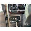 Image 16 : 2021 KENWORTH T800 TRI DRIVE SLEEPER WINCH TRACTOR