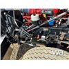 Image 30 : 2021 KENWORTH T800 TRI DRIVE SLEEPER WINCH TRACTOR
