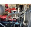 Image 38 : 2021 KENWORTH T800 TRI DRIVE SLEEPER WINCH TRACTOR