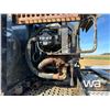 Image 65 : 2021 KENWORTH T800 TRI DRIVE SLEEPER WINCH TRACTOR
