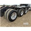 Image 50 : 2020 KENWORTH T800 TRI DRIVE SLEEPER WINCH TRACTOR