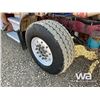 Image 37 : 2002 KENWORTH T800B T/A SLEEPER WINCH TRACTOR