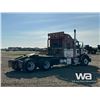 Image 3 : 2002 KENWORTH T800B T/A SLEEPER WINCH TRACTOR