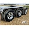 Image 43 : 2018 KENWORTH T800 TRI DRIVE SLEEPER TRUCK TRACTOR