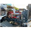 Image 31 : 2012 KENWORTH T800 TRI DRIVE SLEEPER TRUCK TRACTOR
