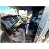 Image 7 : 2012 KENWORTH T800 TRI DRIVE SLEEPER TRUCK TRACTOR