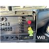 Image 18 : 2006 FREIGHTLINER TRI DRIVE SLEEPER TRUCK TRACTOR
