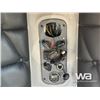Image 25 : 2006 FREIGHTLINER TRI DRIVE SLEEPER TRUCK TRACTOR