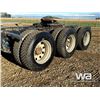 Image 40 : 2006 FREIGHTLINER TRI DRIVE SLEEPER TRUCK TRACTOR