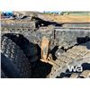 Image 48 : 2006 FREIGHTLINER TRI DRIVE SLEEPER TRUCK TRACTOR